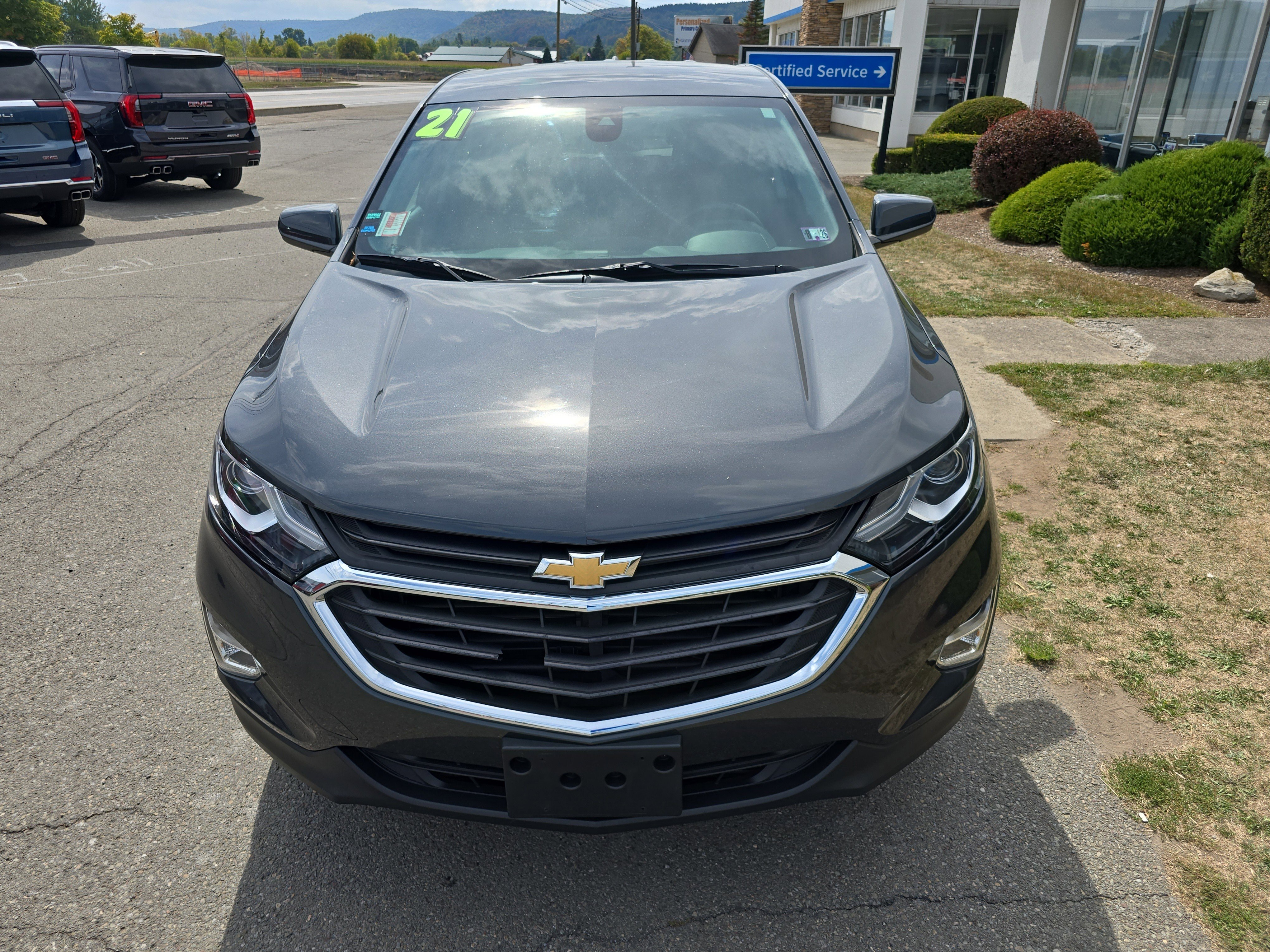 Used 2021 Chevrolet Equinox LT w/ LPO, Cargo Package image 9