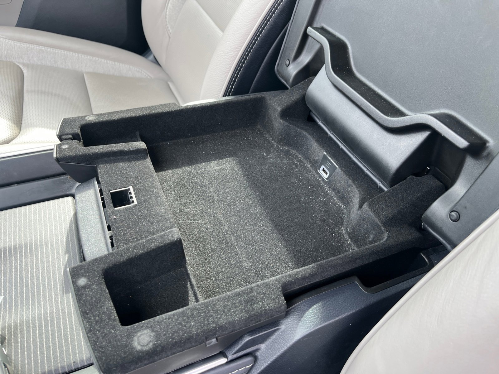 Used 2023 RAM 1500 Limited RWD image 15