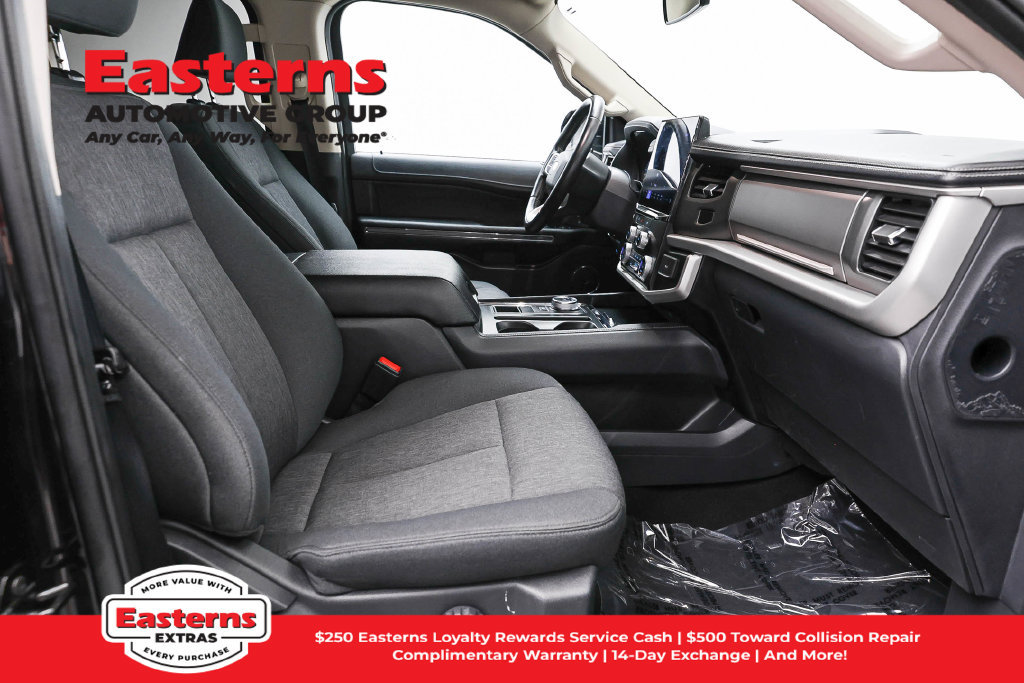 Used 2024 Ford Expedition XLT RWD image 24
