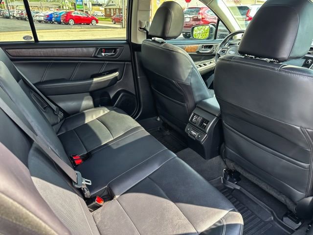 Used 2018 Subaru Outback 2.5i Limited AWD/4WD image 23