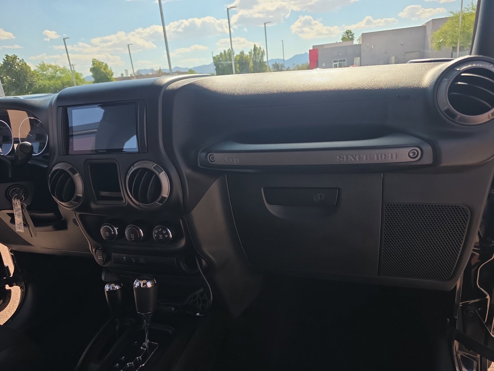 Used 2016 Jeep Wrangler Unlimited Sport w/ Connectivity Group AWD/4WD image 20