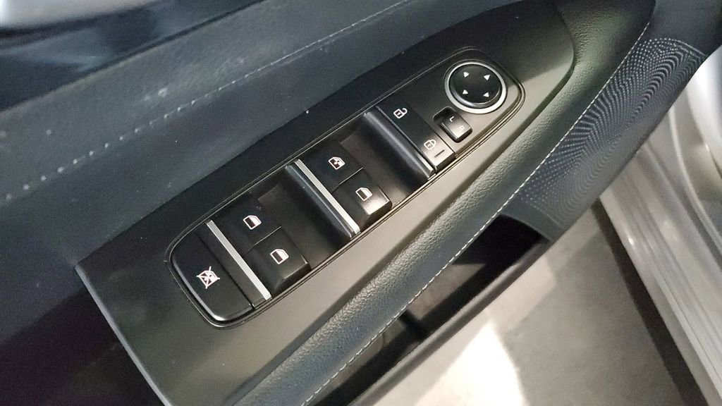 Used 2023 Kia Forte GT-Line w/ GT-Line Premium Package image 21