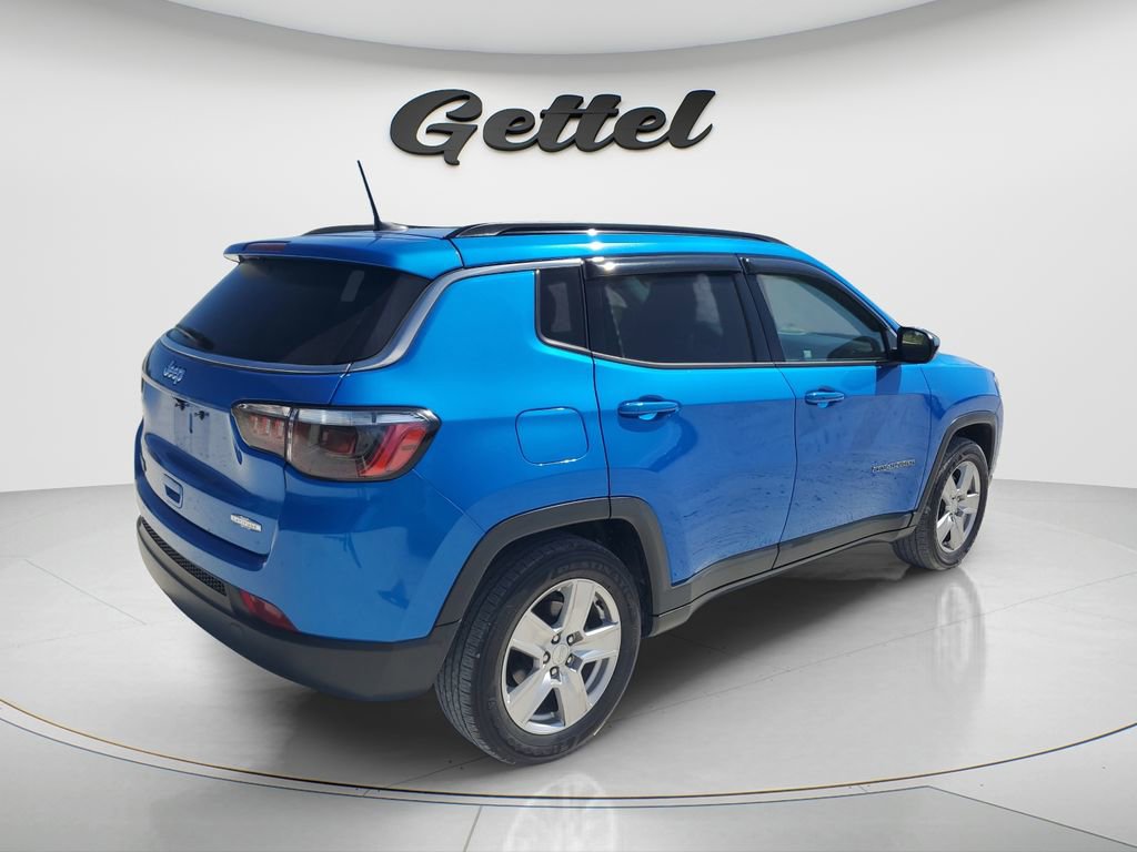 Used 2022 Jeep Compass Latitude w/ Sun and Sound Group FWD image 5