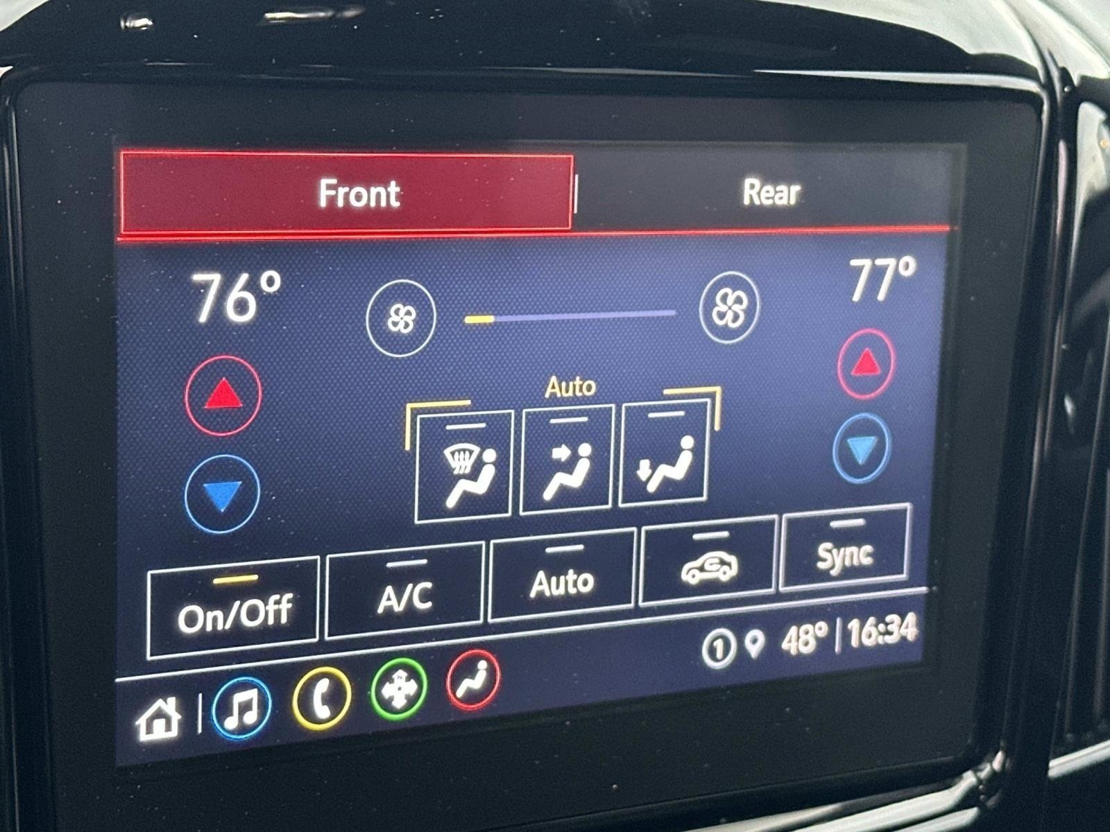 Used 2022 Chevrolet Traverse LT w/ LPO, Floor Liner Package image 12