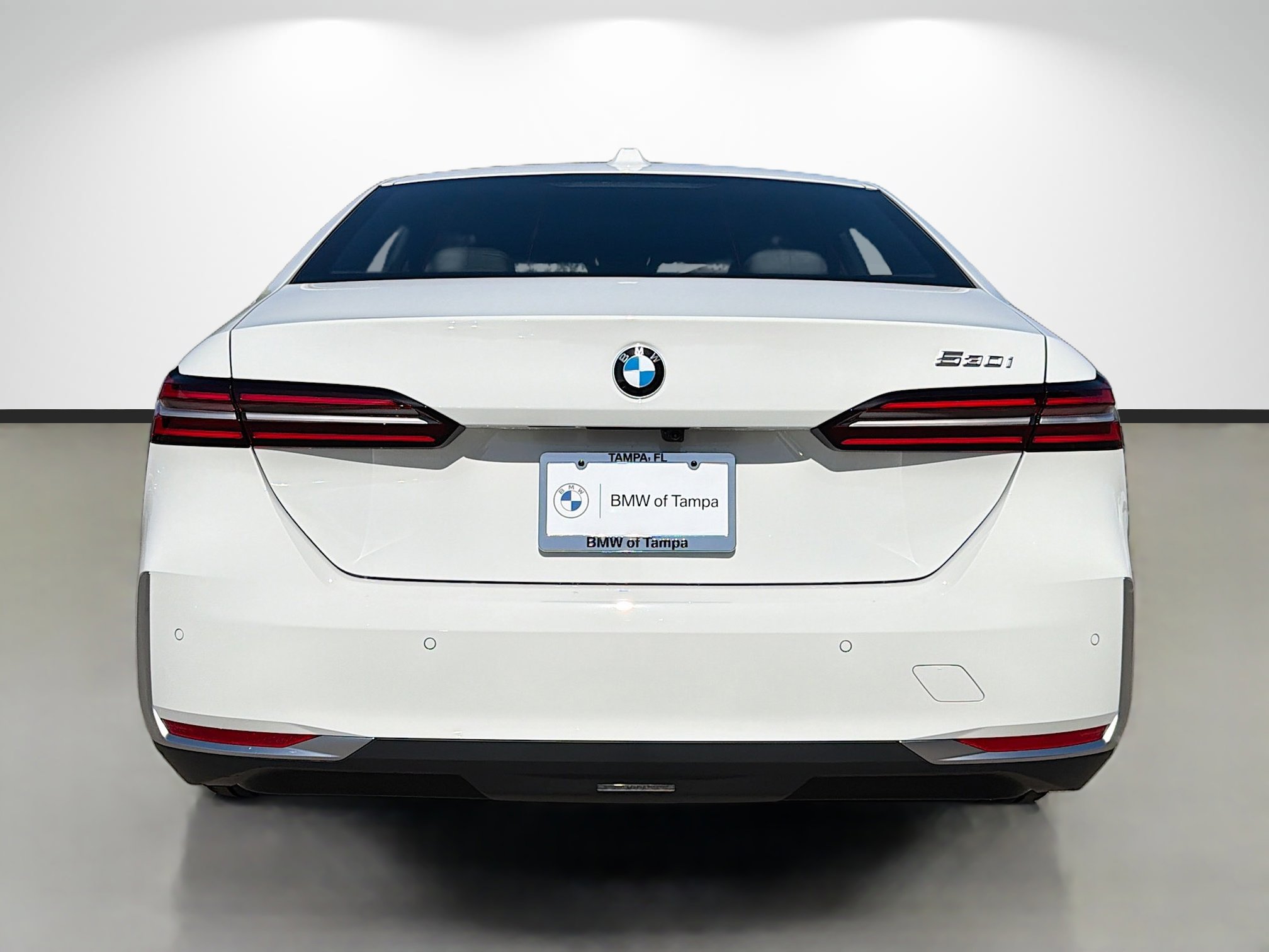 New 2026 BMW 530i RWD image 4