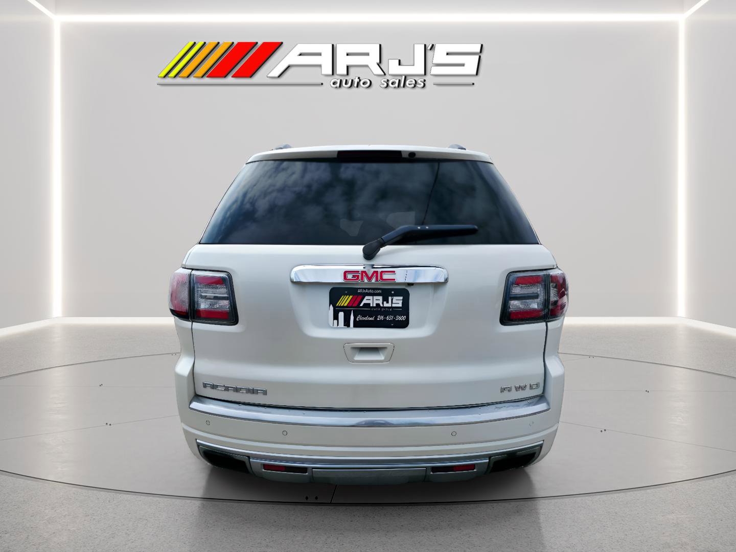 Used 2013 GMC Acadia Denali AWD/4WD image 3