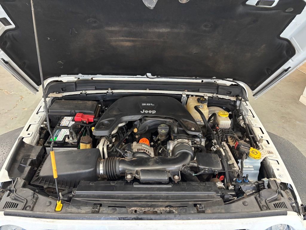 Used 2018 Jeep Wrangler Unlimited Sport AWD/4WD image 16