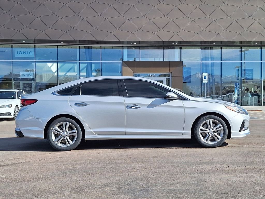 Used 2018 Hyundai Sonata Limited w/ Limited Ultimate Package 03 image 2
