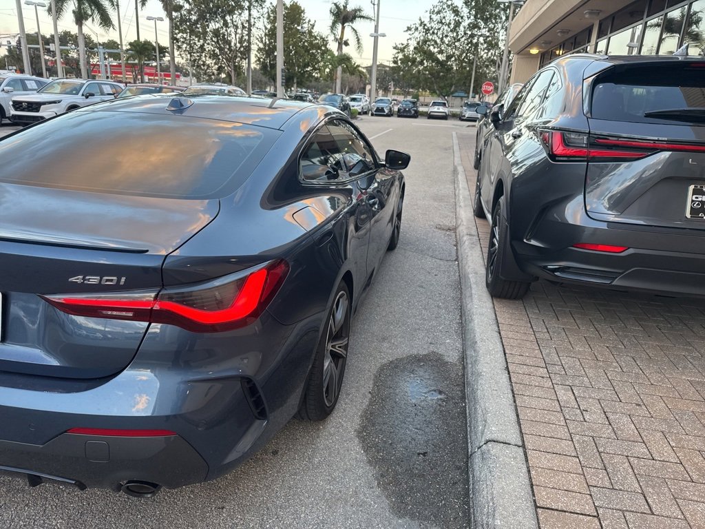 Used 2024 BMW 430i Coupe w/ M Sport Package image 10