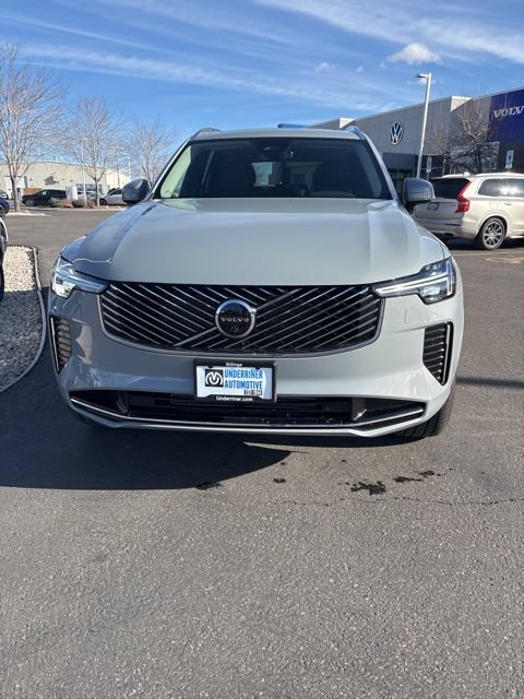 New 2026 Volvo XC90 T8 Plus w/ Protection Package Premier AWD/4WD image 10