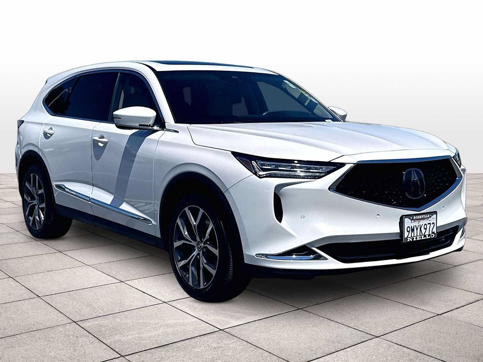 Used 2024 Acura MDX SH-AWD w/ Technology Package image 2