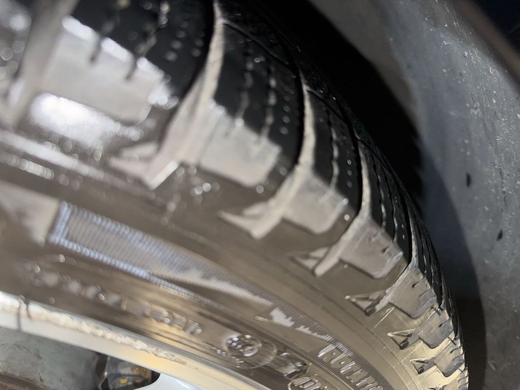 Used 2013 Mercedes-Benz E 350 4MATIC Coupe image 11