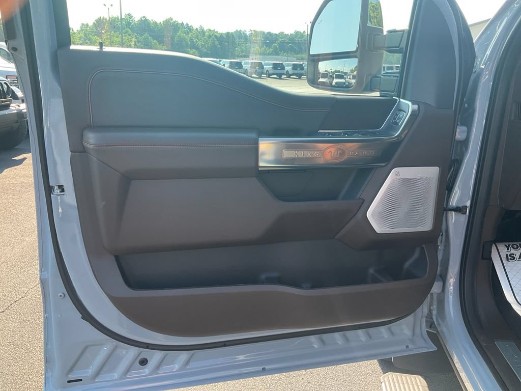 New 2026 Ford F350 King Ranch w/ Chrome Package AWD/4WD image 17