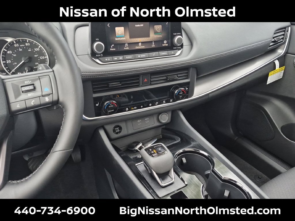 New 2026 Nissan Rogue Dark Armor AWD/4WD image 15