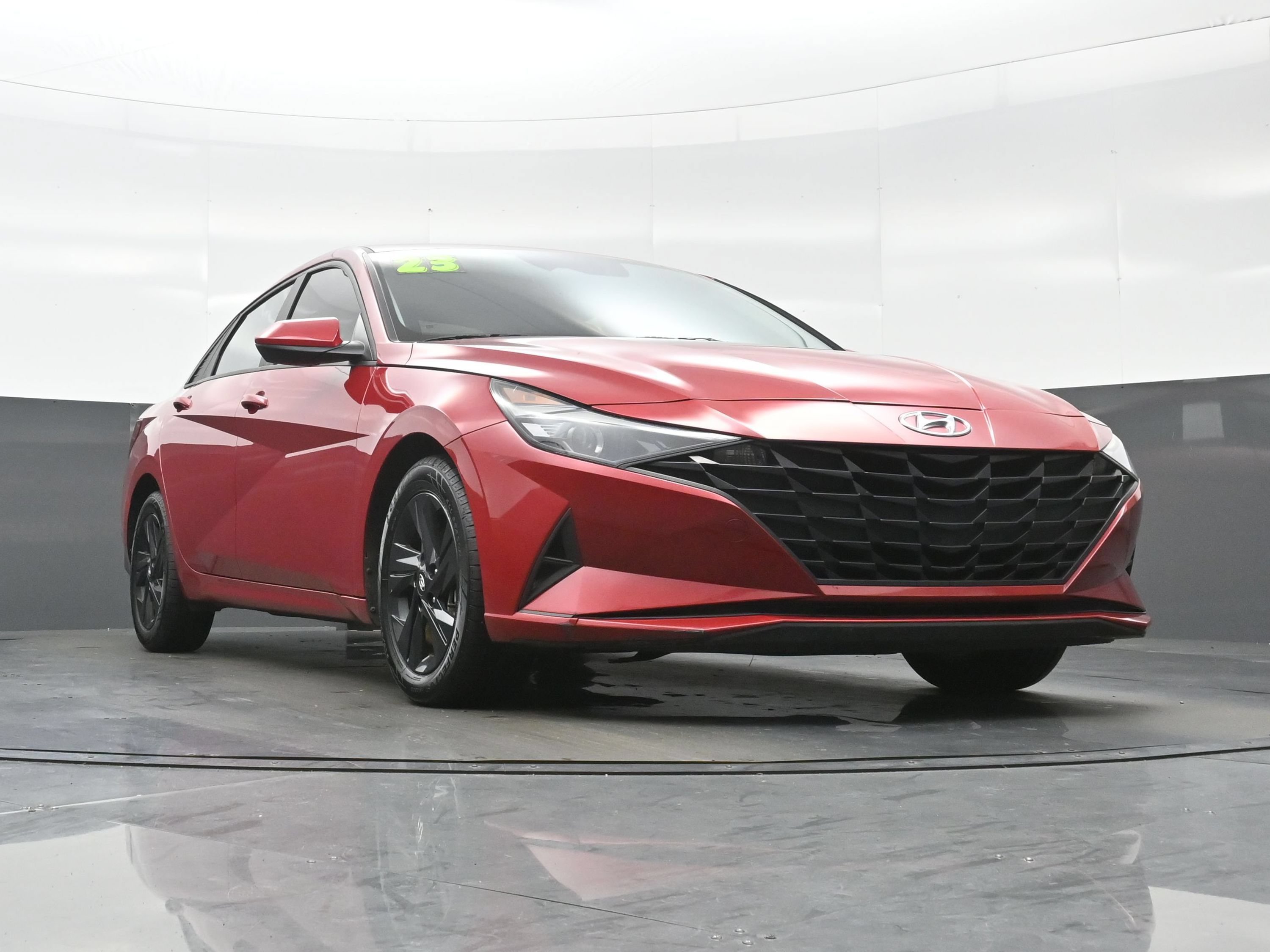 Used 2023 Hyundai Elantra SEL FWD image 29