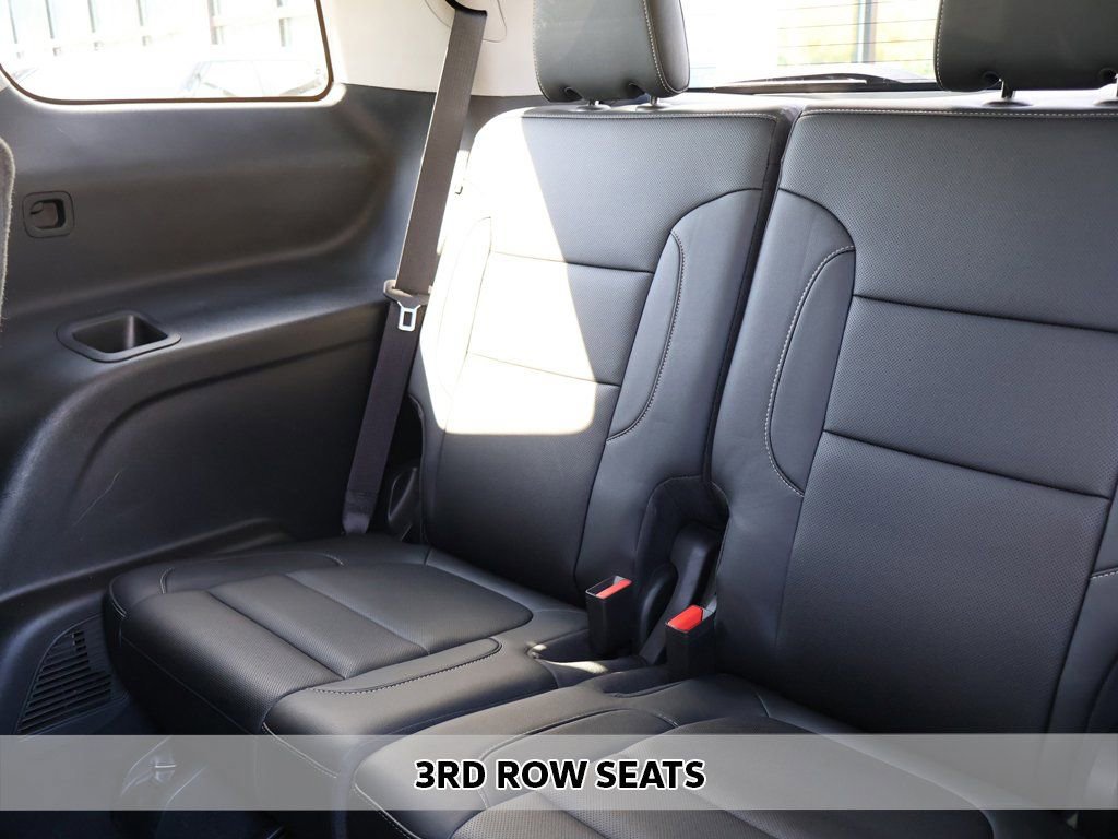 Used 2023 GMC Acadia SLT FWD image 9