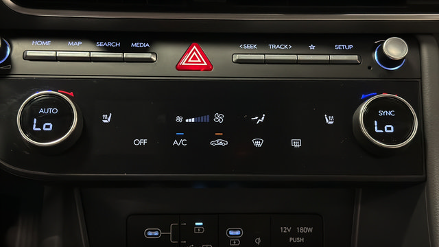Used 2025 Hyundai Sonata SEL FWD image 18