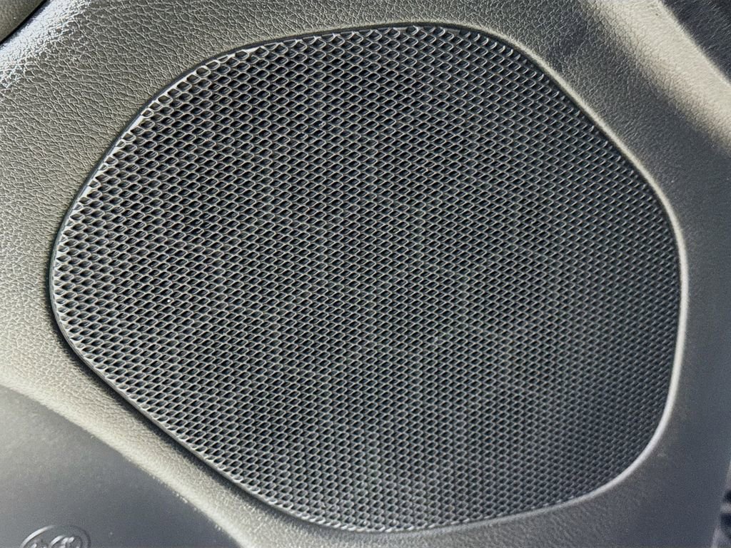 Used 2022 Jeep Grand Cherokee Laredo X image 23