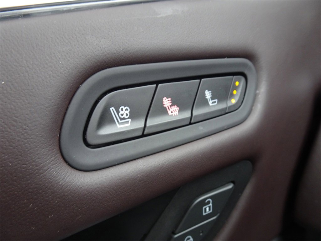 Certified 2023 Cadillac Escalade ESV Premium Luxury Platinum w/ LPO, Radiant Package image 26