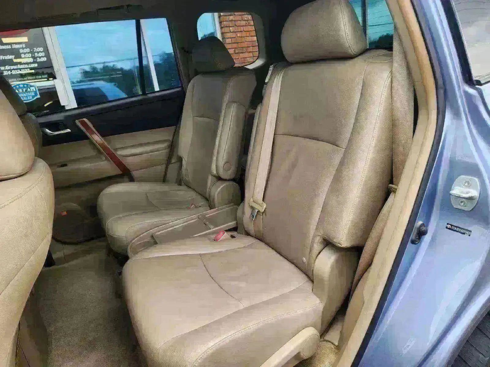 Used 2010 Toyota Highlander Limited image 34