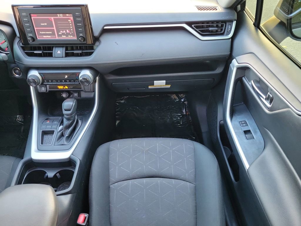 Used 2019 Toyota RAV4 XLE image 21