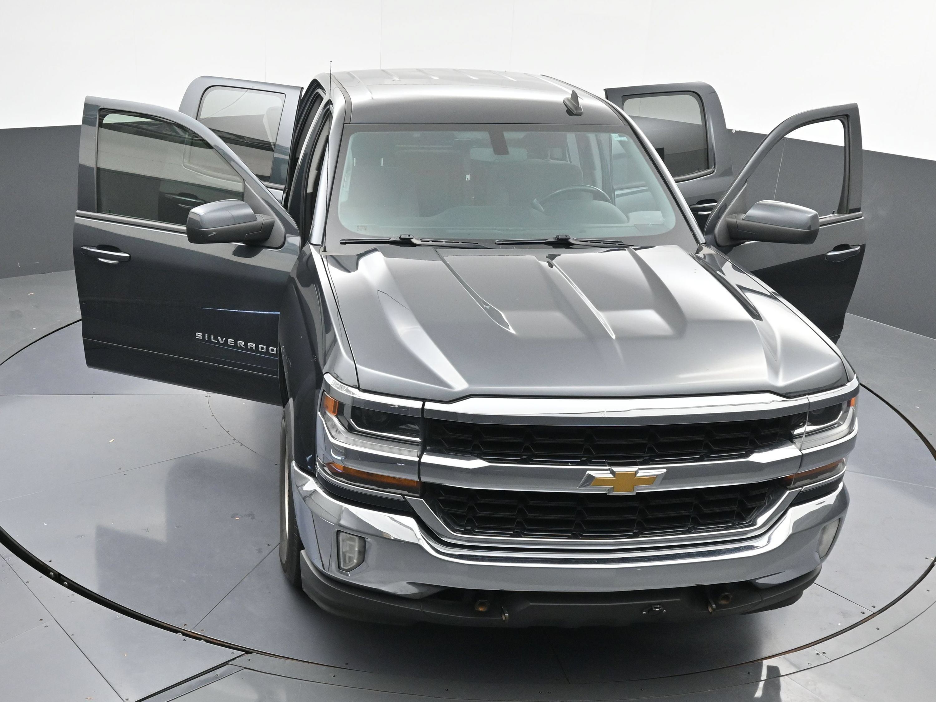 Used 2017 Chevrolet Silverado 1500 LT w/ All Star Edition AWD/4WD image 42