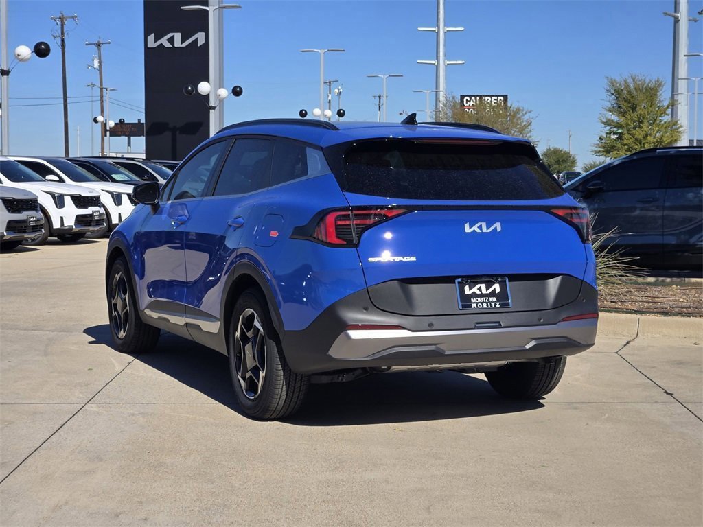New 2026 Kia Sportage EX w/ EX Panorama Roof Package image 3