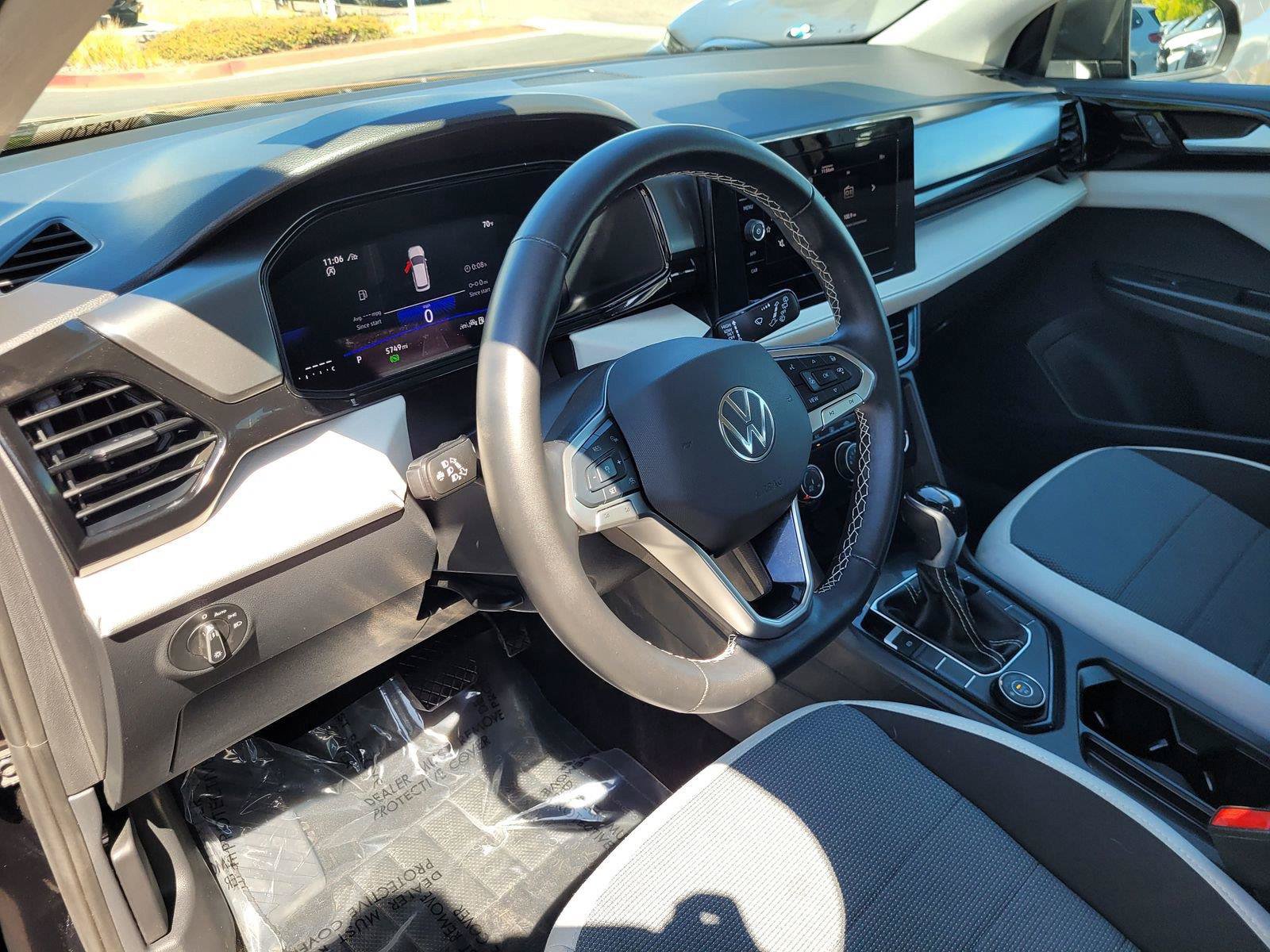 Certified 2025 Volkswagen Taos S AWD/4WD image 12