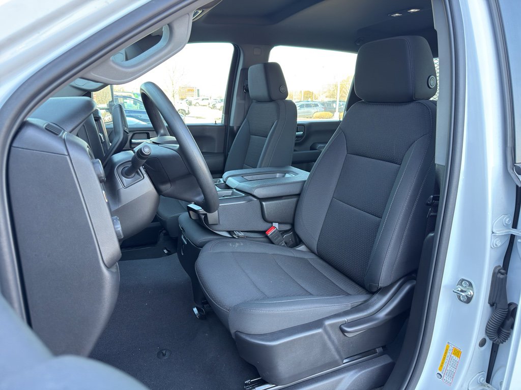 Used 2025 Chevrolet Silverado 2500 W/T w/ WT/CX Safety Package AWD/4WD image 18
