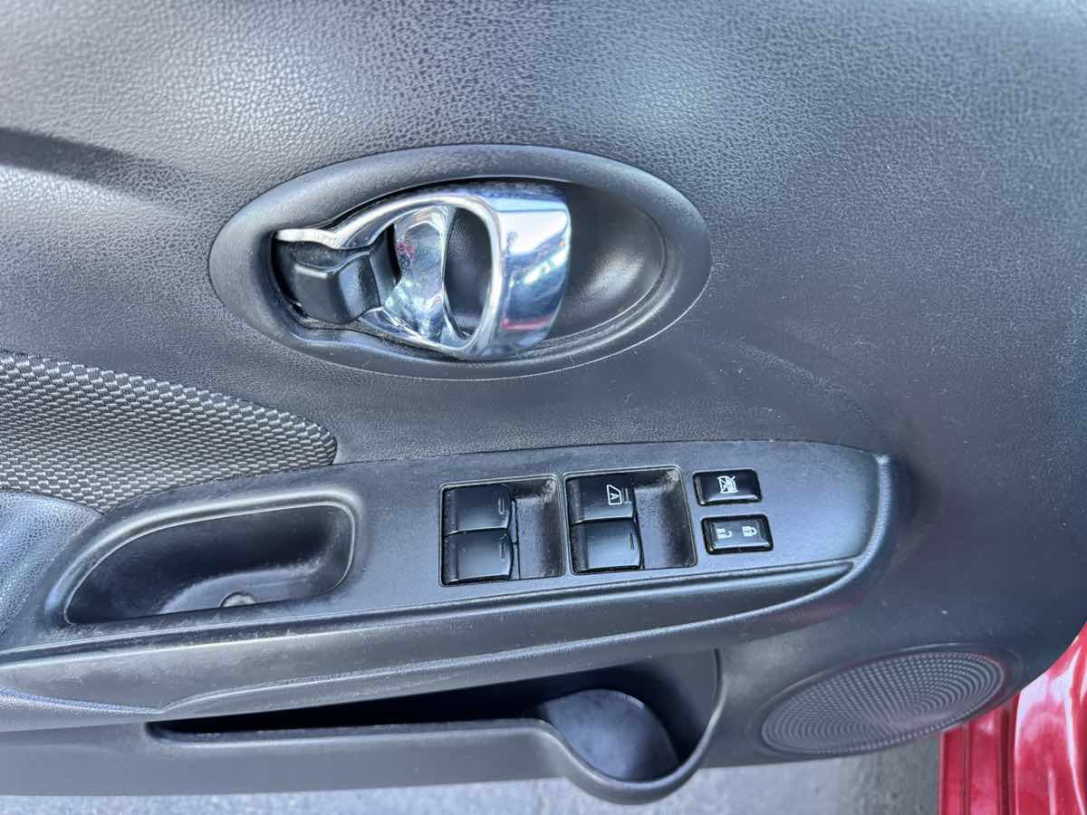 Used 2018 Nissan Versa SV FWD image 37