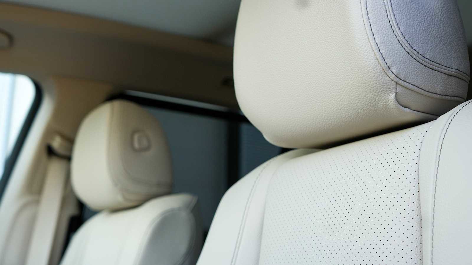 Used 2026 Mercedes-Benz GLS 450 4MATIC image 42