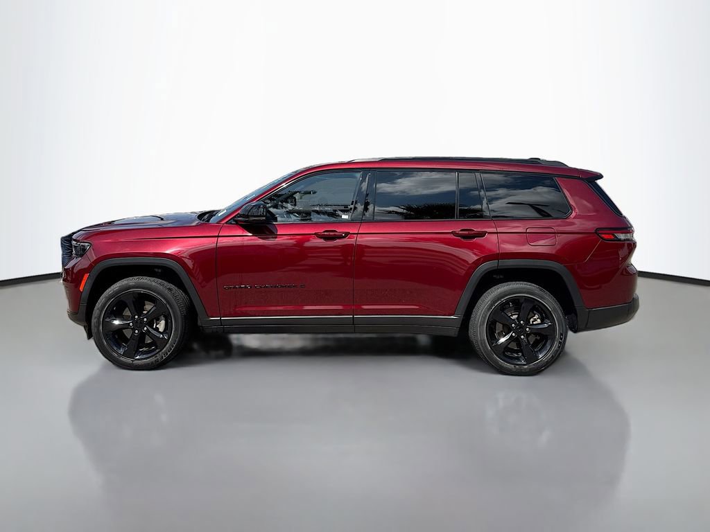 Used 2023 Jeep Grand Cherokee L Laredo image 4