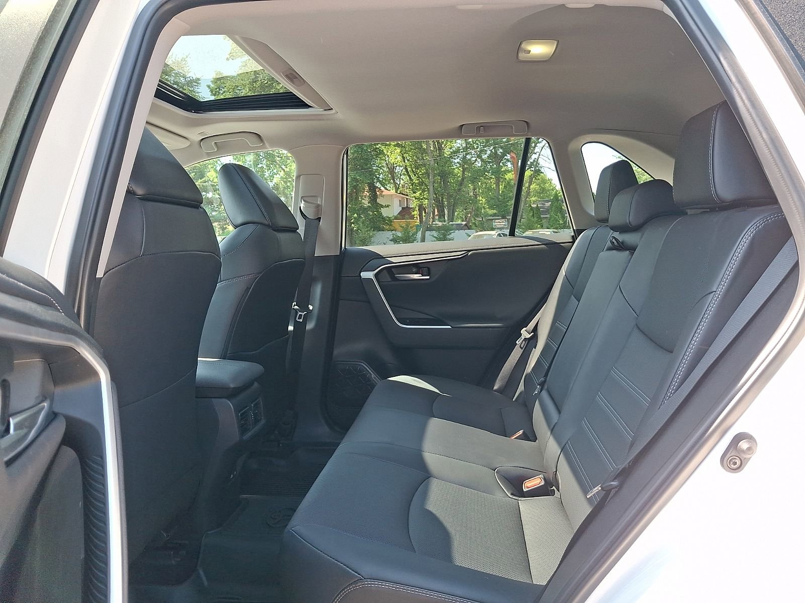 Used 2024 Toyota RAV4 Limited w/ Weather Package AWD/4WD image 11