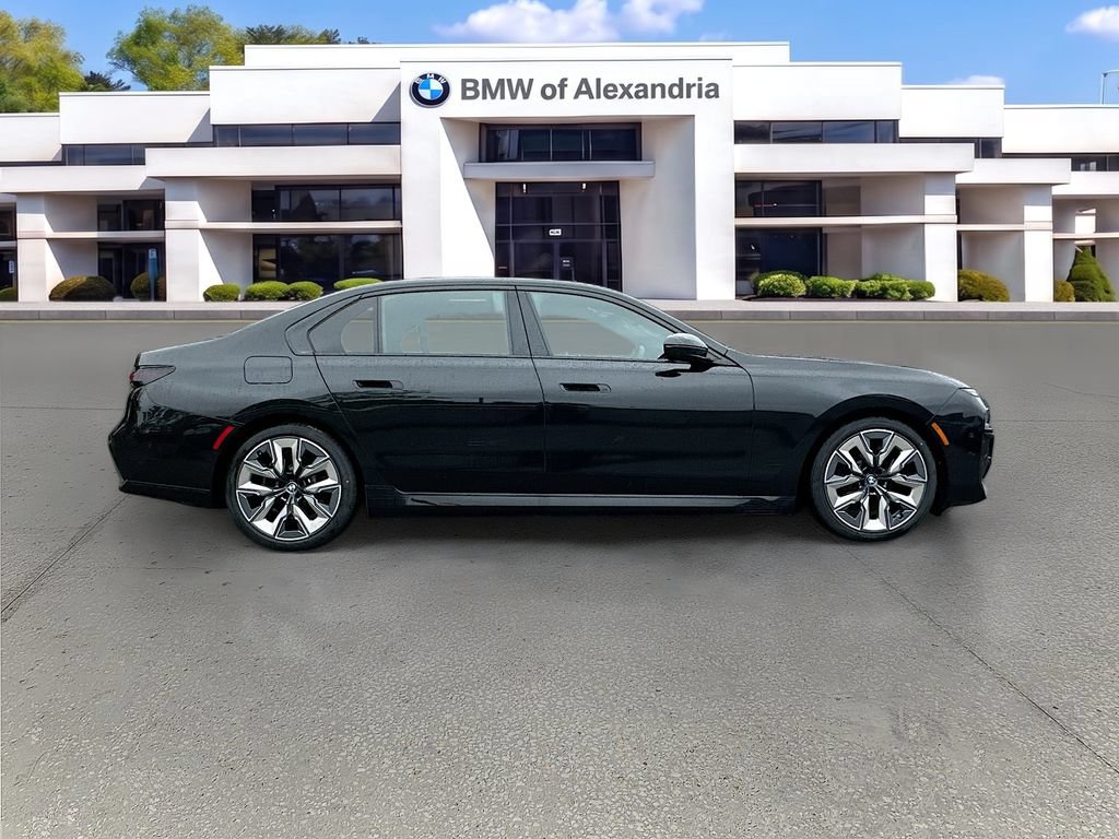 New 2026 BMW i7 xDrive60 w/ Premium Package AWD/4WD image 8