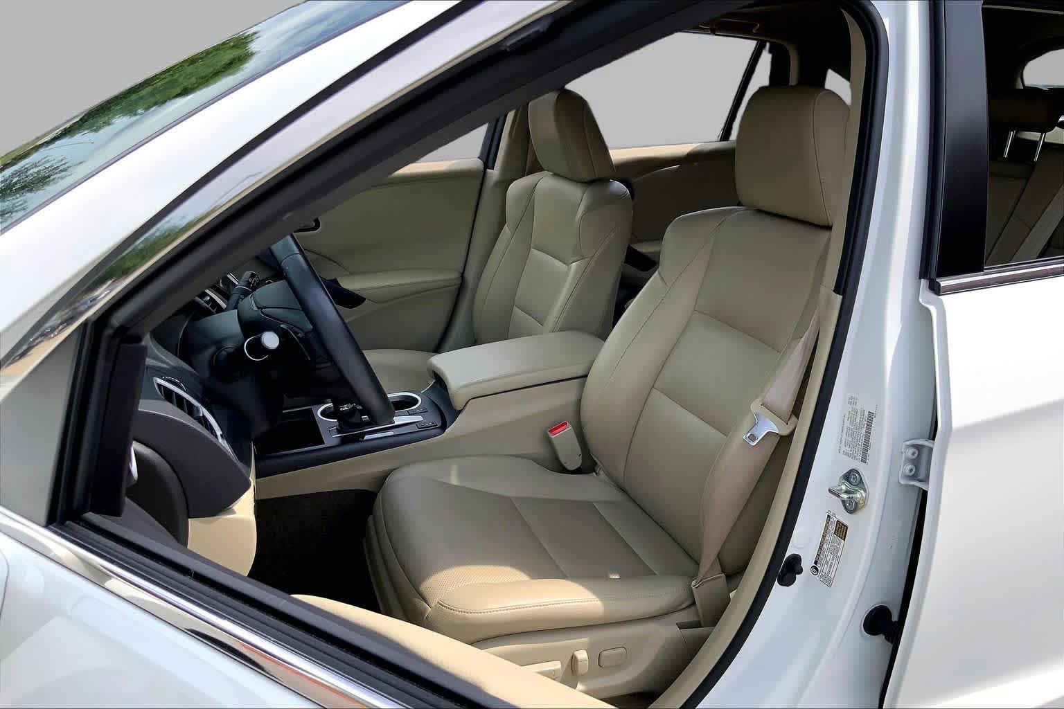 Used 2016 Acura RDX FWD w/ Technology Package image 8