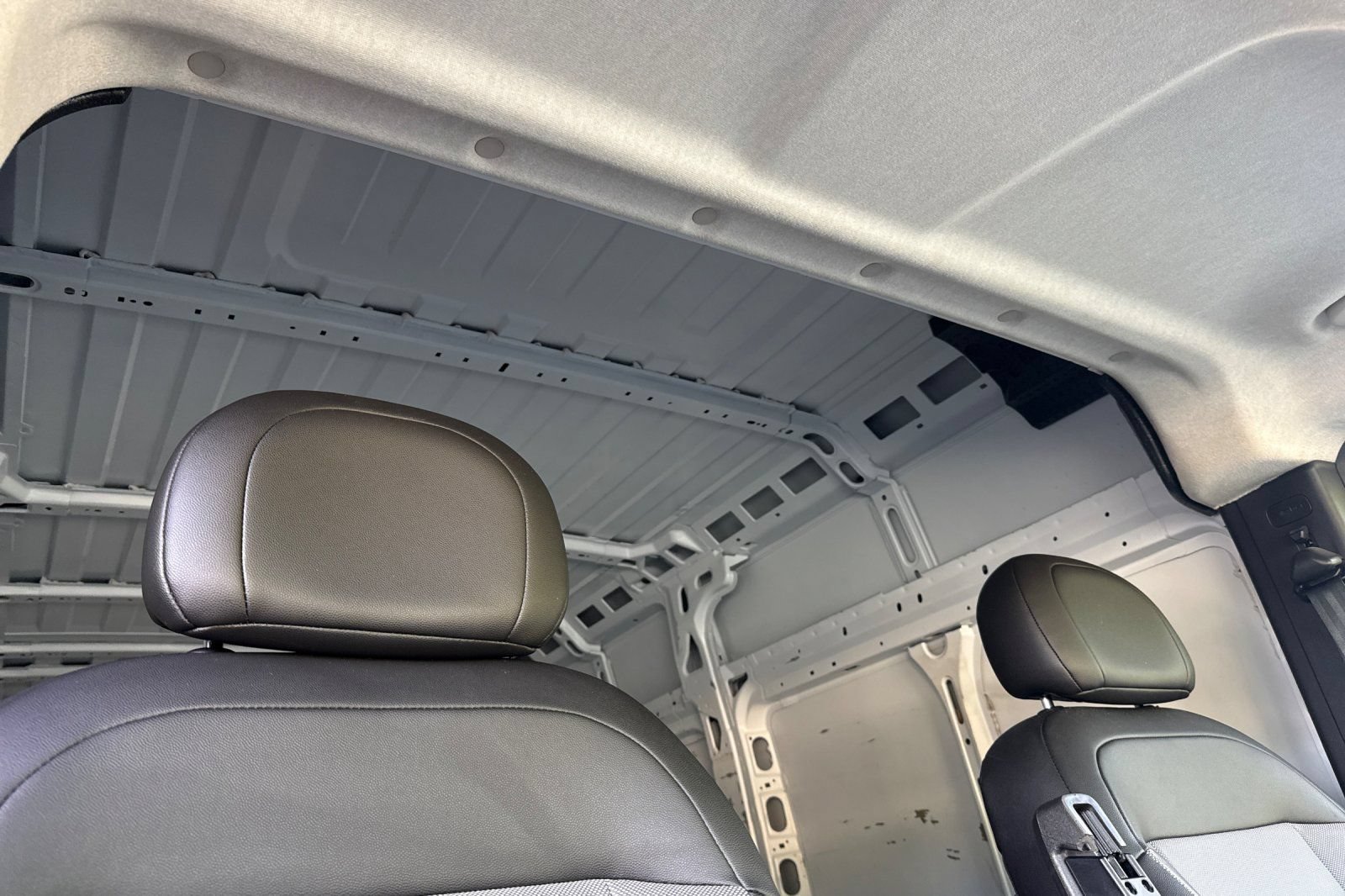 Used 2024 RAM ProMaster 2500 w/ Convenience Group FWD image 23