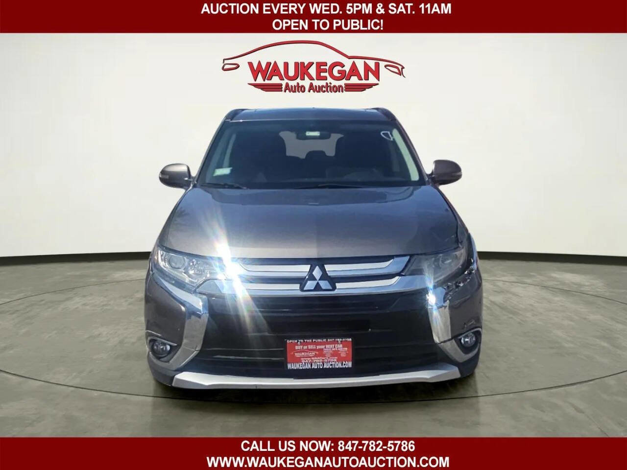 Used 2016 Mitsubishi Outlander SEL AWD/4WD image 2