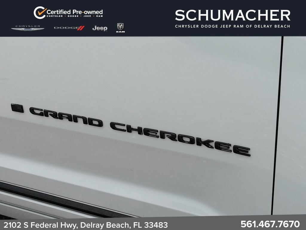 Used 2023 Jeep Grand Cherokee L Summit AWD/4WD image 10