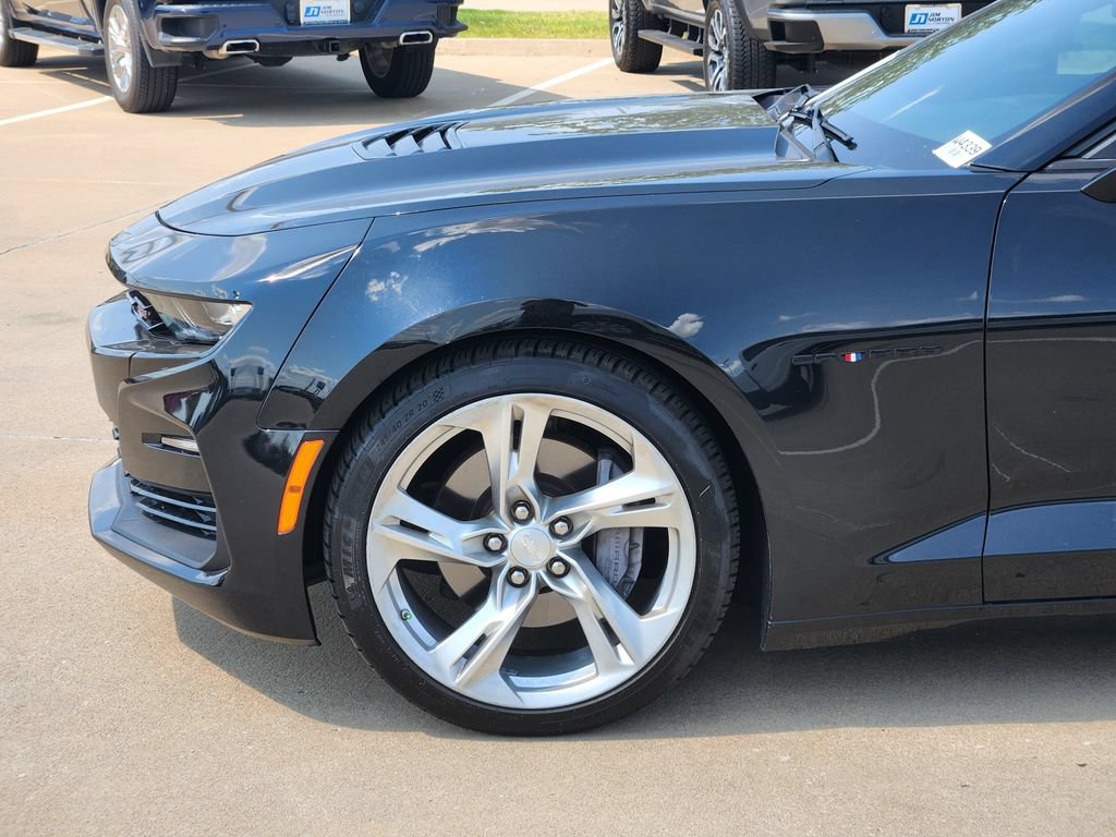 Used 2019 Chevrolet Camaro SS RWD image 8