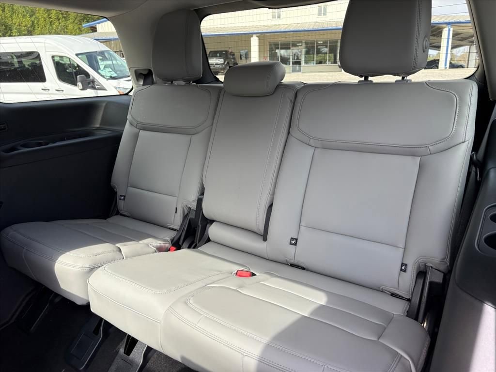 New 2026 Ford Expedition Active AWD/4WD image 18