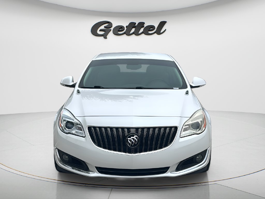 Used 2017 Buick Regal Premium FWD image 2