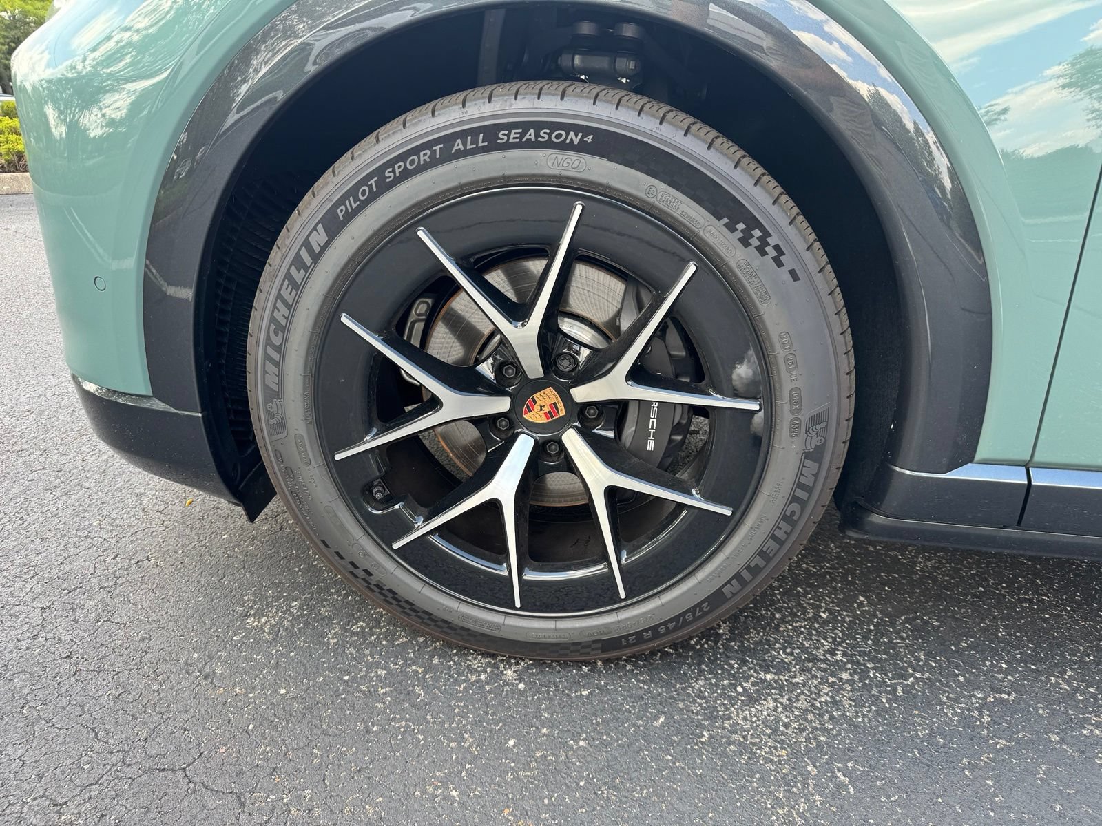 New 2026 Porsche Cayenne Electric AWD/4WD image 7