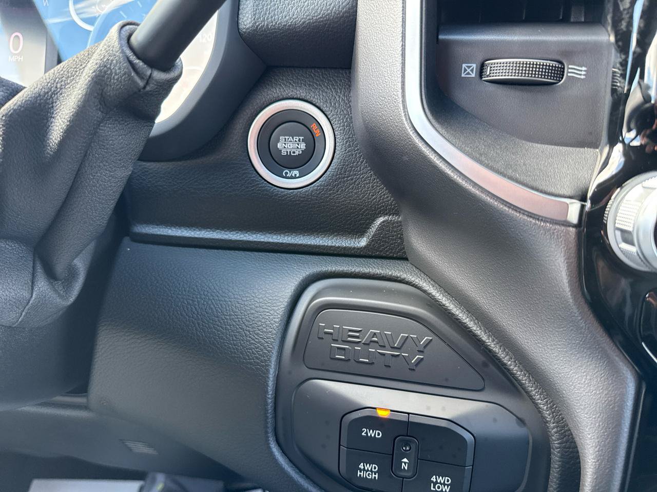 New 2026 RAM 2500 Big Horn AWD/4WD image 40