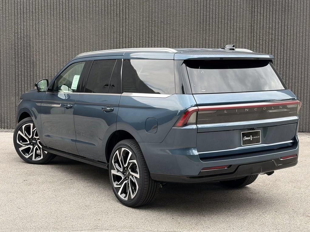 New 2027 Lincoln Navigator Reserve AWD/4WD image 5