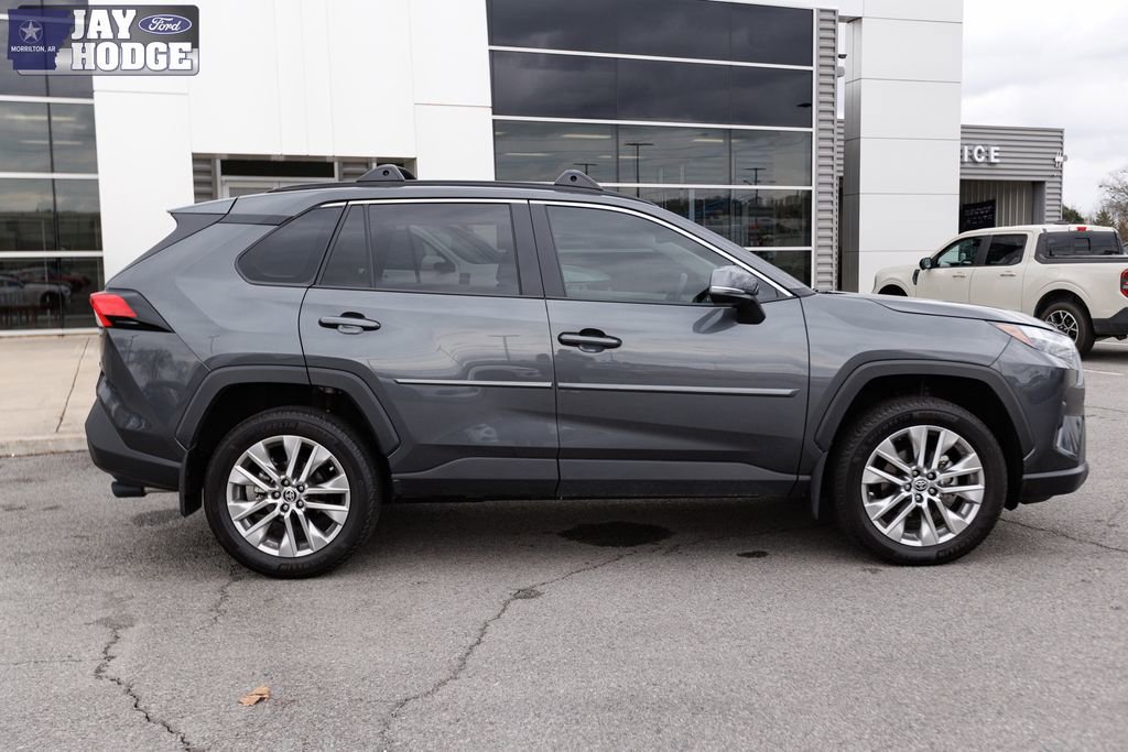 Used 2024 Toyota RAV4 XLE Premium image 5
