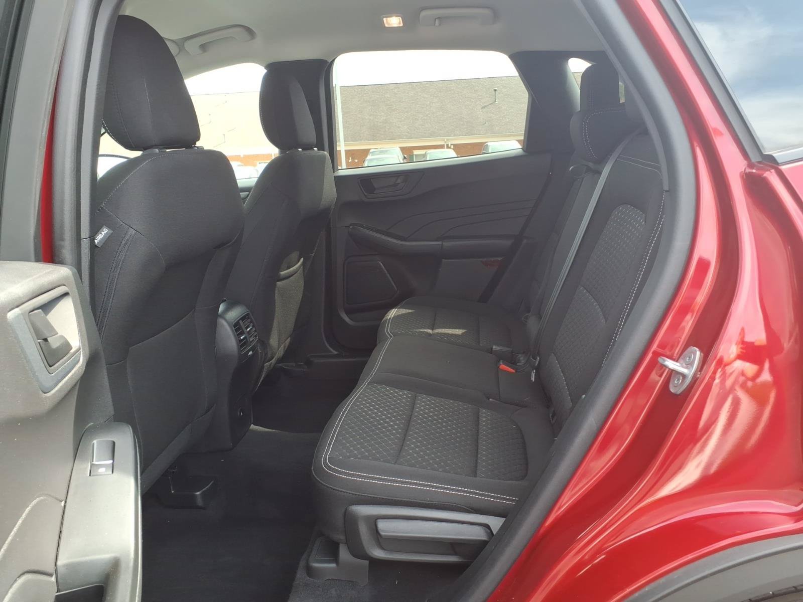 Used 2023 Ford Escape Active AWD/4WD image 25