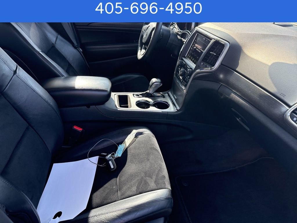 Used 2018 Jeep Grand Cherokee Altitude image 12