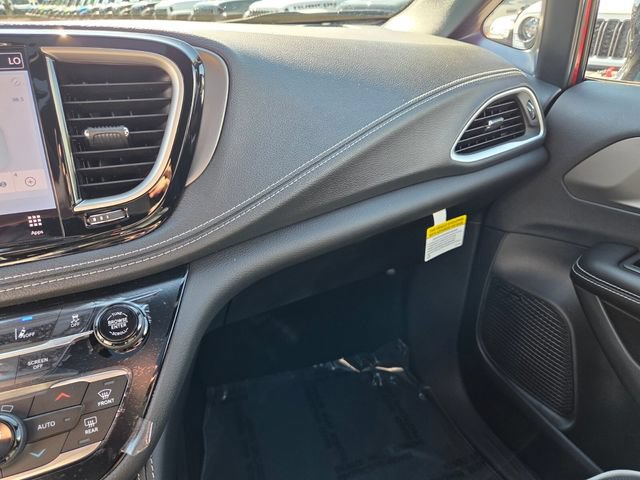 New 2027 Chrysler Pacifica Limited w/ S Appearance Package FWD image 28