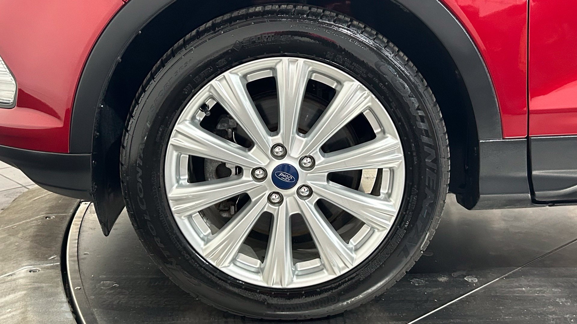 Used 2019 Ford Escape SEL AWD/4WD image 22