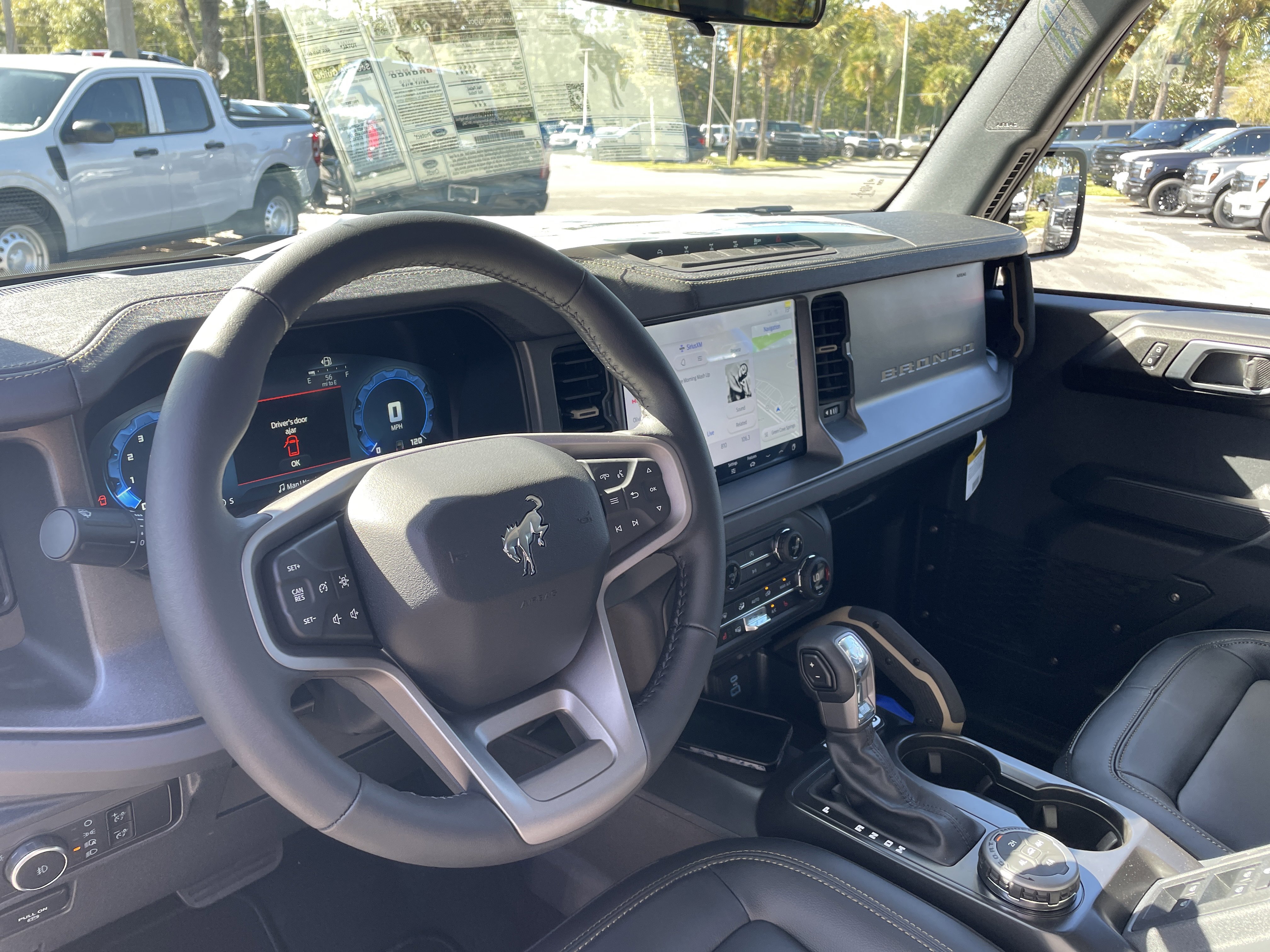 New 2025 Ford Bronco Badlands image 16